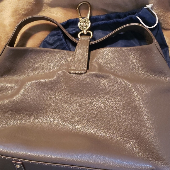 Dooney & Bourke Belvedere Pebbled Leather Logo Loc - Picture 7 of 7